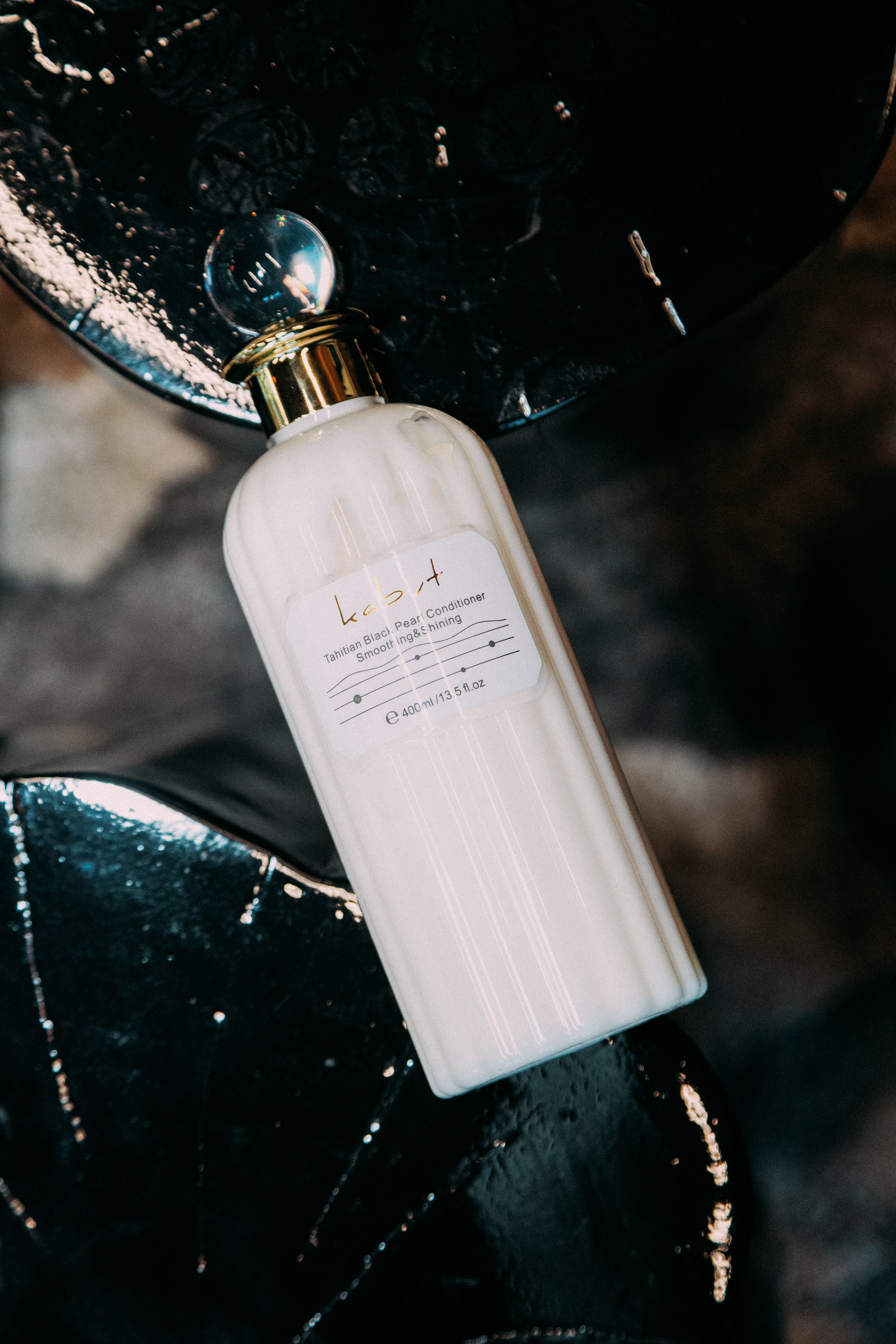 Kabut Tahitian Black Pearl Smoothing Shine Hair Conditioner